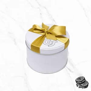 Gold Ribbon- луксозна метална бонбониера, фабрично декорирана със златна панделка.